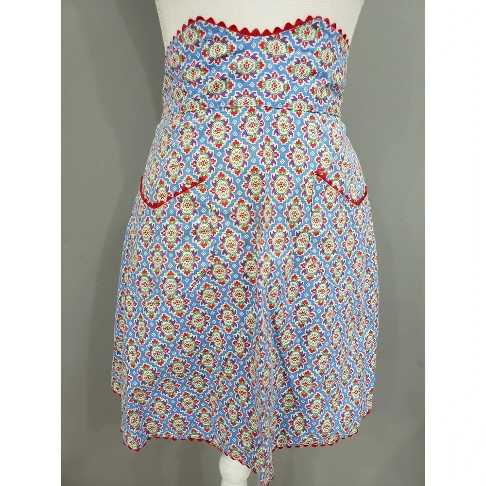 handmade Vintage Apron mod 70s floral grandma kitchen baker Mcm Mom Cottagecore